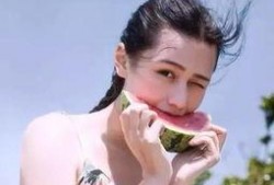 娱乐吃瓜酱的头像女,揭秘网红头像背后的故事