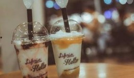 娱乐吃瓜君油腻奶茶,娱乐吃瓜君的甜蜜诱惑