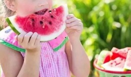 娱乐吃瓜酱农村小名,一场别开生面的乡村趣味故事